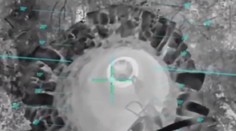 VIDEO: Ruskí vojaci sa pred Babou Jagou neskryjú. Nezastaví ju ani komín, dostala smrtiace vylepšenie