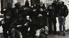 Neonacistická skupina v Bratislave už niekoľko mesiacov terorizuje ľudí. Napádajú najmä cudzincov a Rómov