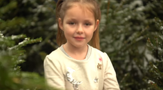 Prekonala nádor na mozgu a chcela sa poďakovať lekárom. Jej hit teraz valcuje rebríček