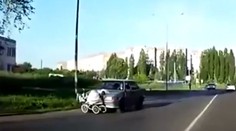 Taxikárka zrazila kočík a ani nezastavila. Ročné bábätko zomrelo