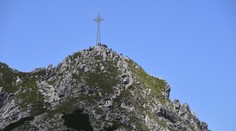 Chceme vidieť kríž! Turisti napriek nedávnej tragédii a zákazu stále chodia na Giewont