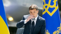 Ukrajinský prezident je optimistický. Šance na diplomatické riešenie sú vraj vyššie než možnosť útoku