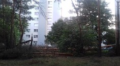 Meteorológovia vydali varovanie búrkami na západnom a strednom Slovensku