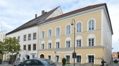 Rakúsko chce zbúrať „nacistické pútnické miesto“, rodný dom Adolfa Hitlera