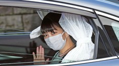 Japonská princezná Mako sa vydala za svojho neurodzeného snúbenca