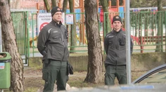 Útoky na slovenské školy: Nejde len o Bratislavu, v teréne sú desiatky policajných hliadok