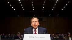 Bývalý šéf americkej CIA: Ak Putin na Ukrajine použije jadrové zbrane, USA zničia ruské vojská