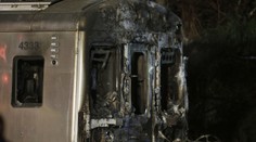 Pri New Yorku sa zrazil vlak s autom. Zahynulo šesť ľudí