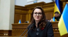 Ukrajina má novú premiérku. Parlament potvrdil novú vládu Julije Svyrydenkovej