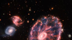 Webbov teleskop priniesol ďalšie unikátne zábery. Zachytil galaxiu Koleso voza