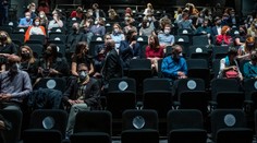 Vláda schválila kultúrny semafor: V zelených okresoch budú akcie s plne zaočkovanými bez limitu