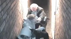 Traja zlodeji so železnou tyčou boli na staršieho pána málo, zneškodnil ich holými rukami