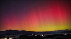 FOTO: Oblohu opäť rozžiarila polárna žiara. Slováci ju zachytili na parádnych záberoch