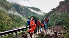 Ničivé záplavy a zosuvy pôdy v Indii. Zahynulo už najmenej 85 ľudí