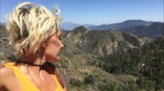 Selfie zachránilo mužovi život. Všimla si ho fotoreportérka