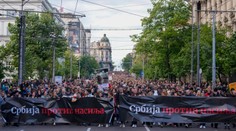 Srbi pokračovali v protestoch. Po masových streľbách sú nespokojní s vládou