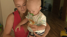 Ročného Lukáška trápi ojedinelá choroba. Narodil sa bez konečníka