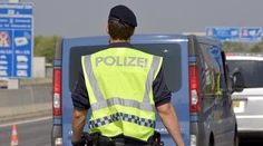 Nadrogovaný Slovák (28) chcel ujsť policajtom, narazil do pumpy
