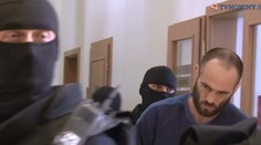 Expolicajt Ján Antoška na súde. Zanedbaný a s nepríčetným pohľadom