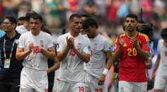 Irán má stále reálnu šancu na postup. Futbalisti pri odchode z Los Angeles zanechali v šatni silný odkaz