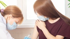 Očkovanie detí by mali rodičia konzultovať s pediatrom. Nežiaduce účinky zvládnu lepšie