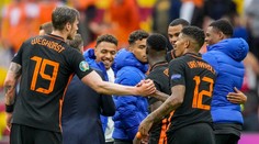 Holanďania idú do osemfinále bez straty bodu