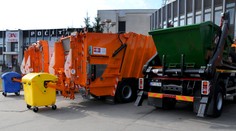 V Bratislave pri odvoze papiera uviazol v lisovacej časti vozidla muž