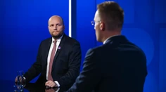 J. Naď v diváckych otázkach: Ako to bolo s členstvom jeho a jeho otca v Smere?