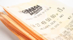 Padol celosvetovo najvyšší jackpot v tomto roku. Výherca rozprávkovej sumy sa postaral o vyrovnanie rekordu