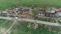 Tesný výsledok volieb rozhádal Žehru. Hromadnú bitku s palicami a vidlami ukončili až výstrely polície