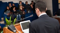 Staňte sa tlmočníkom. Únia vás kráľovsky zaplatí