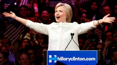 Clintonovú nebudú stíhať pre používanie súkromnej pošty na pracovné účely
