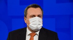Andrej Danko sprevádza českého ministra vnútra do Moskvy. Idú nakupovať Sputnik V