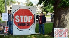 Harabinovi odovzdali petíciu proti jeho znovuzvoleniu