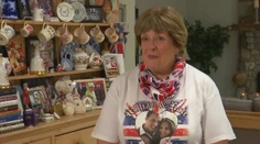 Väčšiu fanúšičku britskej kráľovskej rodiny ste ešte nevideli