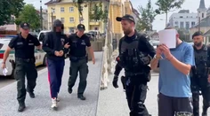 VIDEO: Po streľbe na čerpacej stanici ich predviedli pred sudcu. Jeden z podozrivých skončil vo väzbe