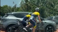 VIDEO: Skrývali sa za autom ako zlodeji. Fanúšik nachytal dvoch pretekárov pri podvode