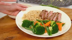 Na sociálnych sieťach sa šíri nebezpečný trend. Nahovára mladých ľudí, aby prestali jesť