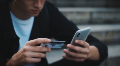 Slováci míňajú v zahraničí oveľa viac peňazí. Útratám dominuje nečakaná krajina