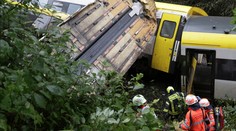 Smrteľná nehoda vlaku v Nemecku si vyžiadala najmenej tri obete a desiatky zranených