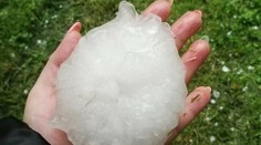 Nebezpečné krúpy v Poľsku: Spadla najväčšia ľadová „guľa" v histórii krajiny