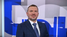 Aj u nás môže vyhrať krajná pravica, ak hlavné strany nebudú robiť politiku v prospech strednej triedy, odpovedal divákovi Karas
