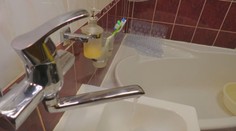 Mrazivé dni bez vody. Časť obce Vyhne nemá vodu v domácnostiach ani v hoteloch