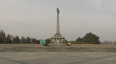 Aktivisti žiadajú vypnúť osvetlenie Slavína. Rozhodnutie je na primátorovi hlavného mesta