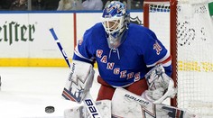 VIDEO: Chicago s ôsmou prehrou v rade, Lundqvist sa dorovnal v historickej tabuľke