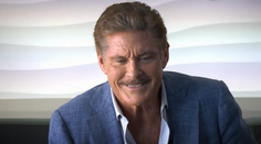 David Hasselhoff prezradil, ako vznikli najsexy zábery Baywatchu. Úplnou náhodou