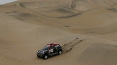 Na Rely Dakar sa vážne zranil český motocyklista. Je v bezvedomí