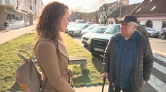 Dôchodca Tibor ledva prejde pár metrov. Už tri roky žiada Pezinok o miesto, ktoré si vybral