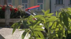 Pri pamätníku v Prešove pribudla nečakaná ozdoba. Potešila zrejme mladých