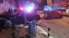 Vážna nehoda v Bratislave, jedného zraneného previezli do nemocnice